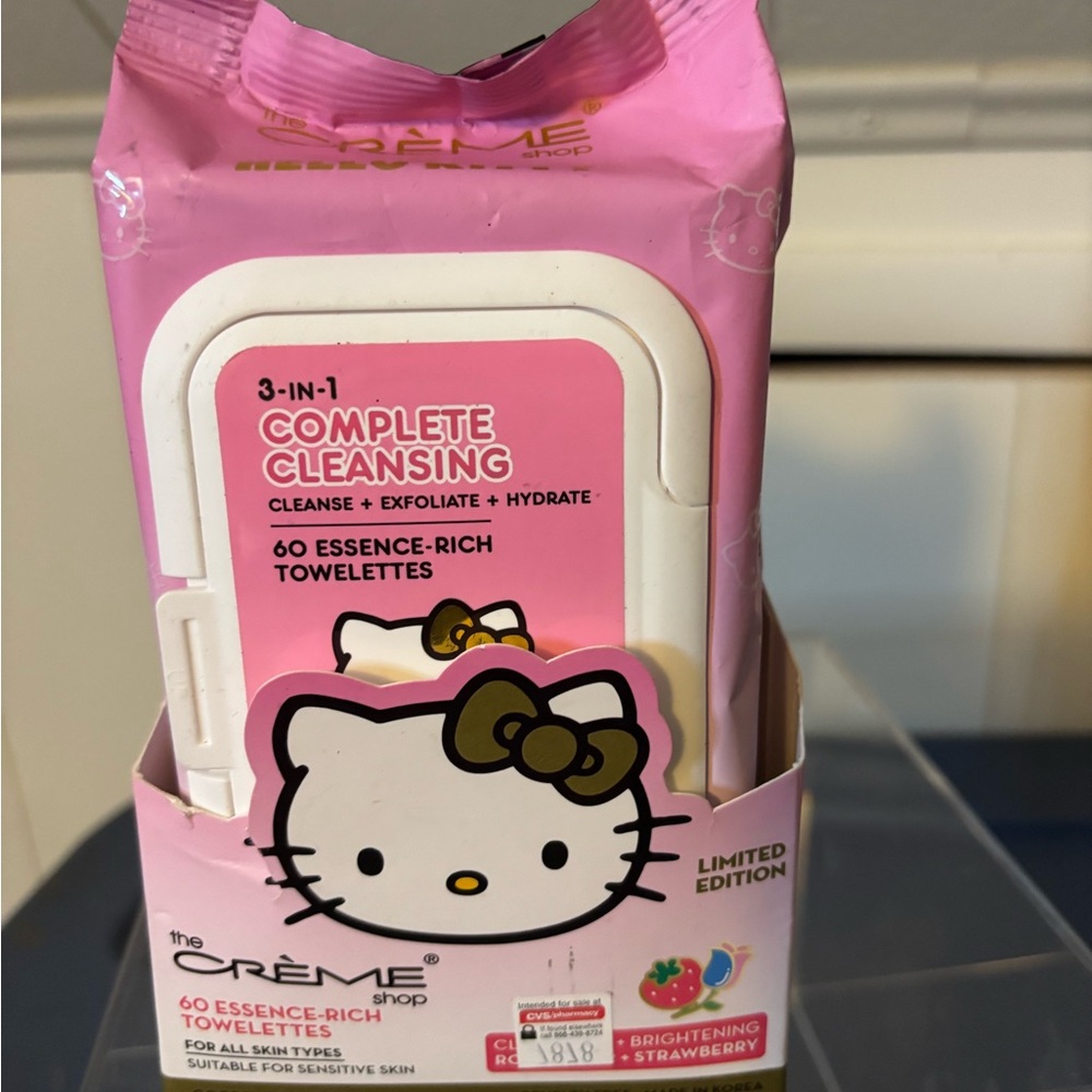 Hello Kitty Pink and White 3-in-1 Bath Skin Wipes